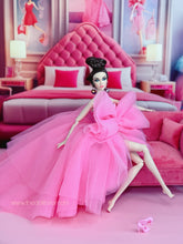 Load image into Gallery viewer, Pink dress with giant Bow for Barbie doll and IT dolls