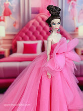Load image into Gallery viewer, Pink dress with giant Bow for Barbie doll and IT dolls