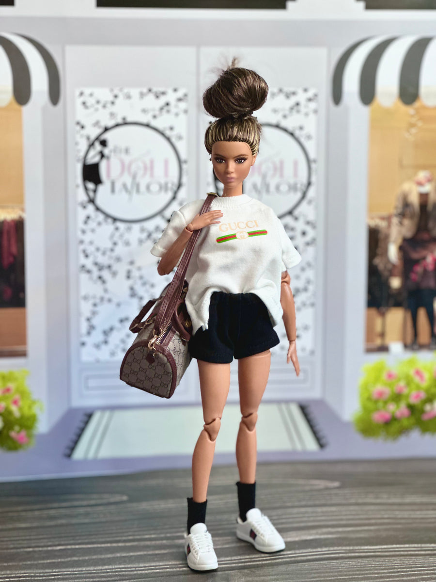 Gucci Barbie  Fashion dolls, Barbie collection, Barbie fashion