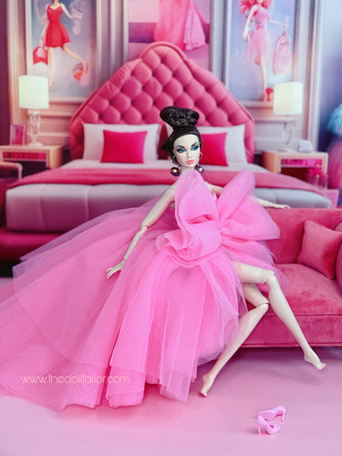 Pink dress with giant Bow for Barbie doll and IT dolls