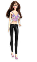 Load image into Gallery viewer, Black pleather leggings for Barbie
