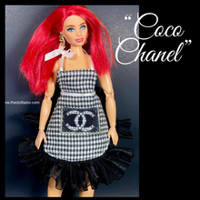Load image into Gallery viewer, Black and white apron for fashion dolls 1/6 scale miniature apron

