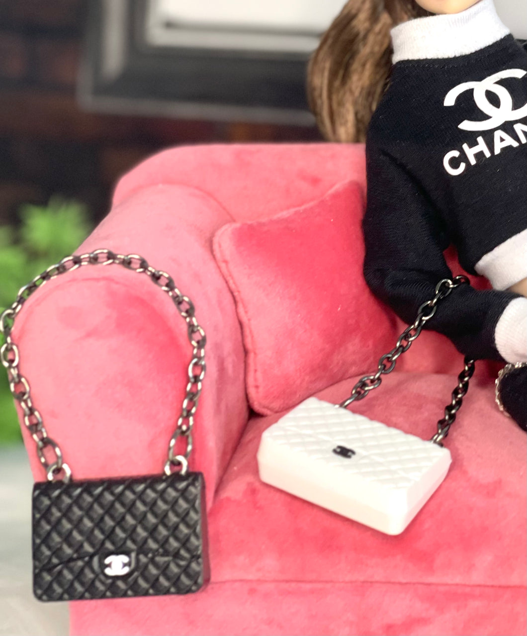 Black Luxury miniature purse 1 6 scale The Doll Tailor