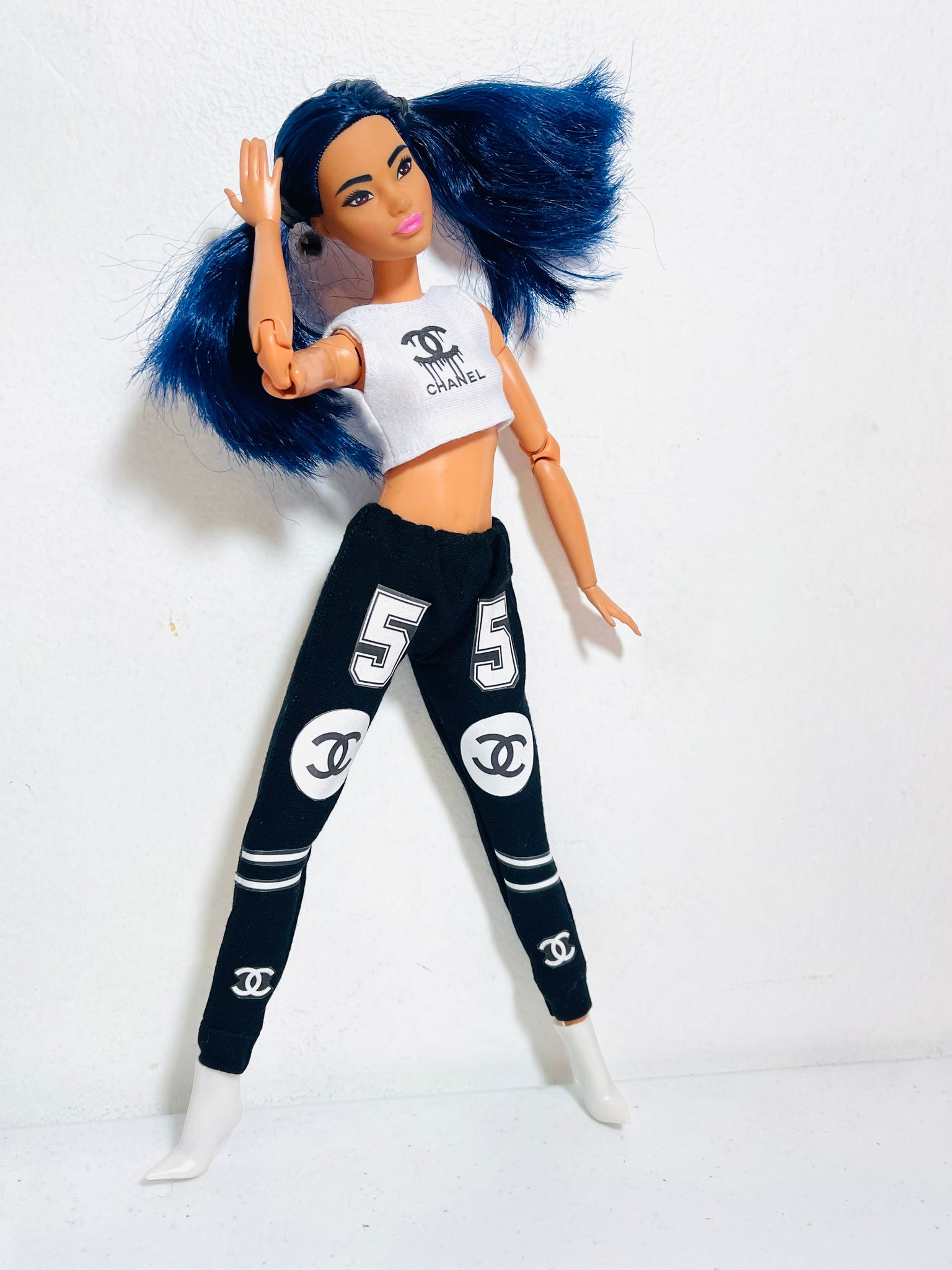 Black hoodie sweatpants for Barbie dolls – The Doll Tailor