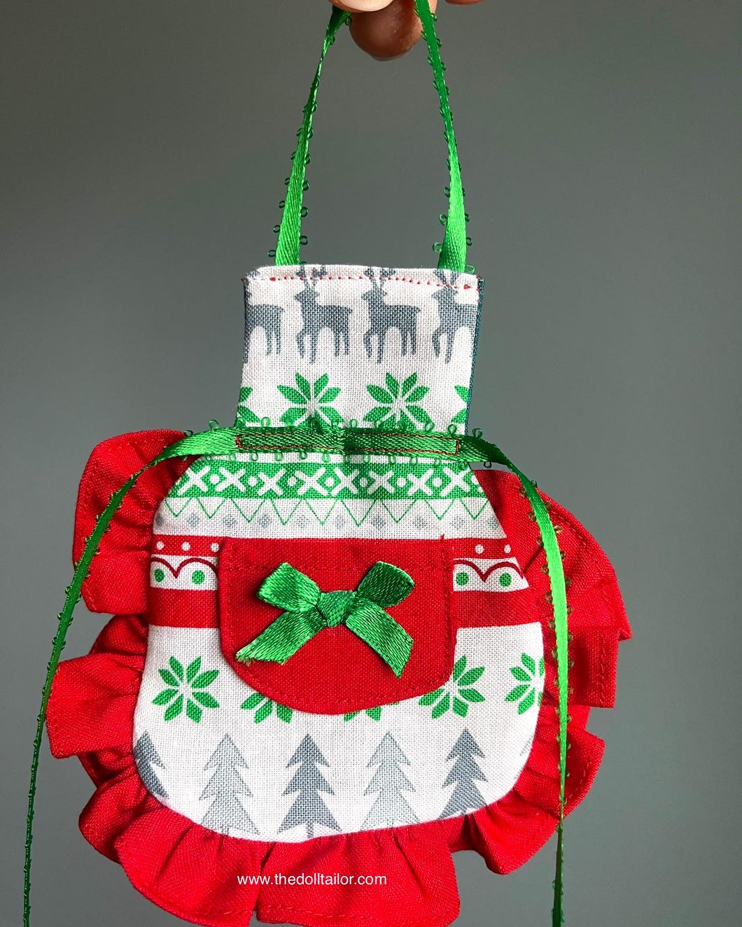 Christmas Apron for fashion dolls miniature apron 1/6 scale apron