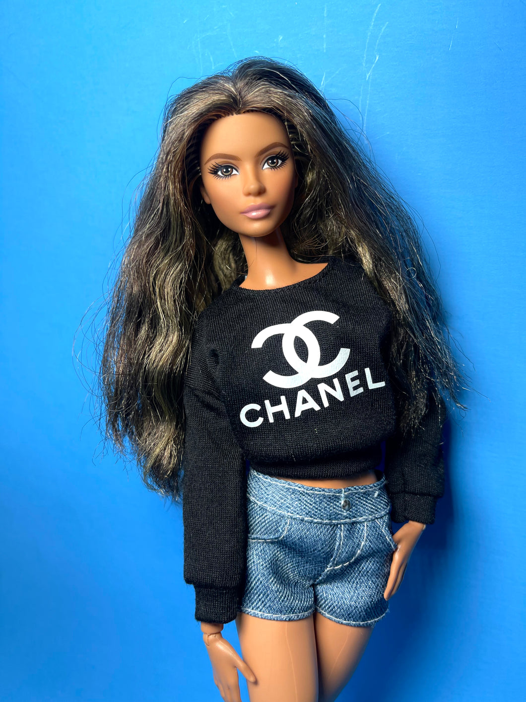 Black sweater for fashion dolls with white logo